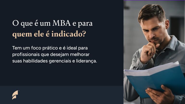 para quem um mba e indicado Homem analisando conteúdo sobre MBA e suas indicações.