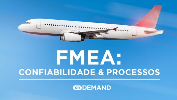 Imagem com aeronave de voo comercial